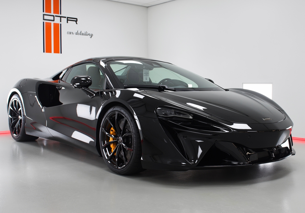 McLaren Artura Spider